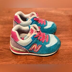 New Balance Girl's 574 V1 Lace Up Sneaker baby/toddler size 4